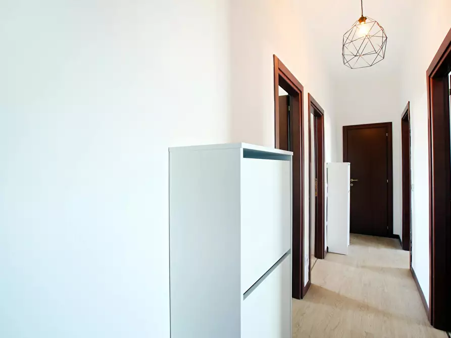 Immagine 10 di Camera in affitto  in Via Benjamin Constant a Milano