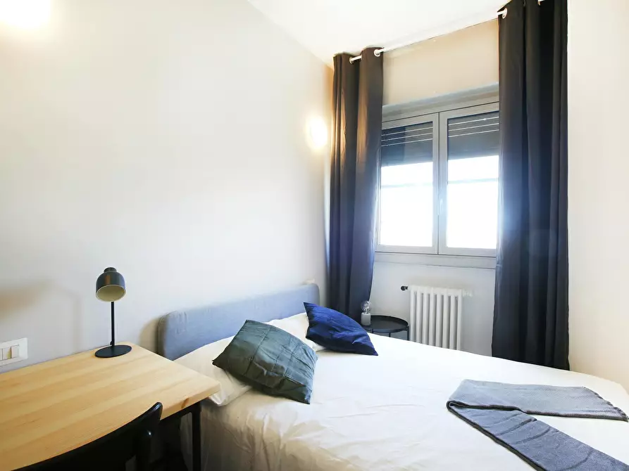 Immagine 3 di Camera in affitto  in Via Benjamin Constant a Milano