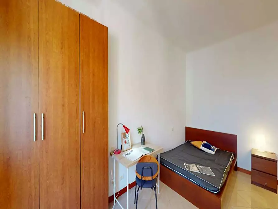 Immagine 3 di Camera in affitto  in Via Giuseppe Meda a Milano