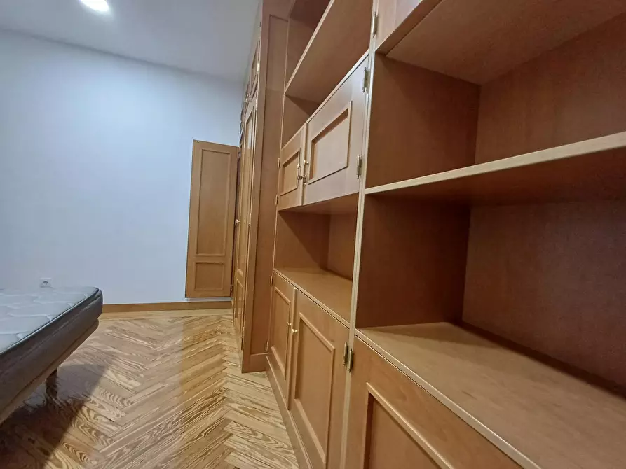 Immagine 5 di Camera in affitto  in Calle de Francisco de Rojas a Madrid