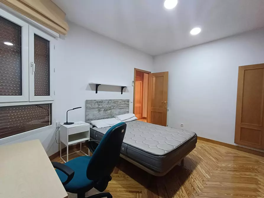 Immagine 6 di Camera in affitto  in Calle de Francisco de Rojas a Madrid