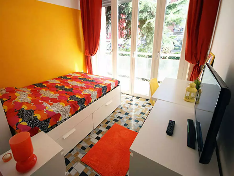 Immagine 2 di Camera in affitto  in Via Privata Val Lavizzana a Milano