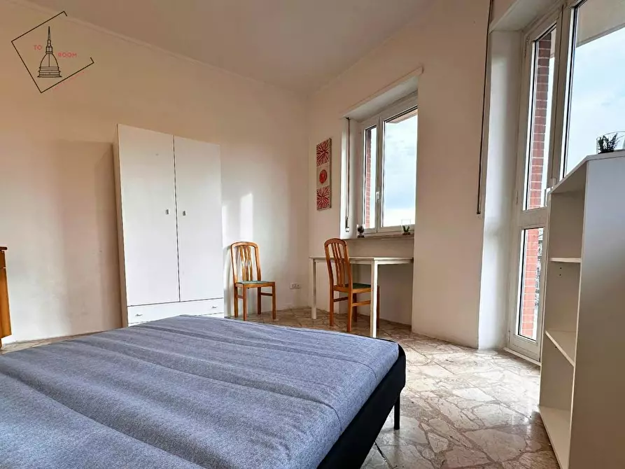 Immagine 2 di Camera in affitto  in Via Renato Martorelli a Torino