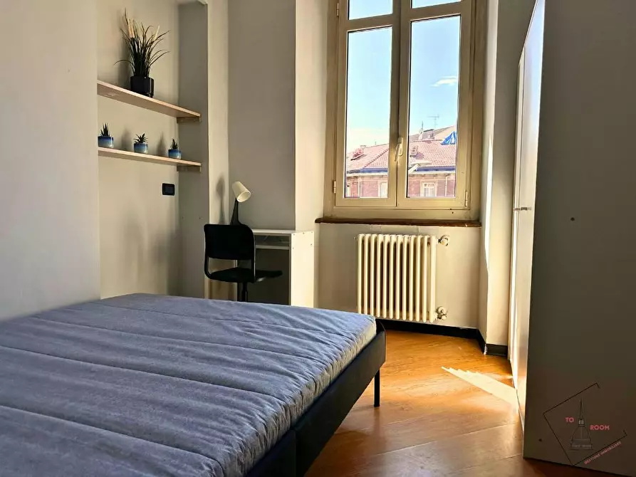 Immagine 3 di Camera in affitto  in Via Renato Martorelli a Torino