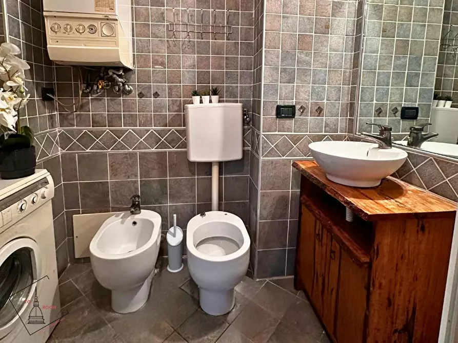 Immagine 10 di Camera in affitto  in Via Renato Martorelli a Torino