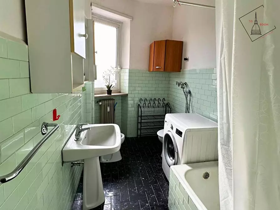 Immagine 4 di Camera in affitto  in Via Renato Martorelli a Torino