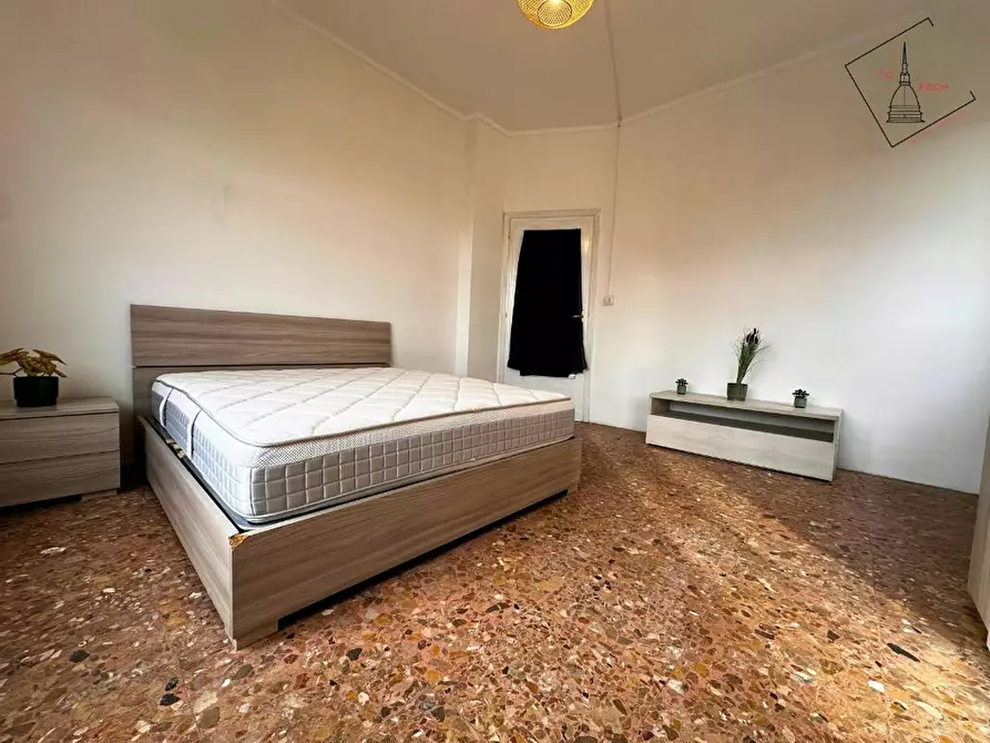 Immagine 3 di Camera in affitto  in Via Renato Martorelli a Torino