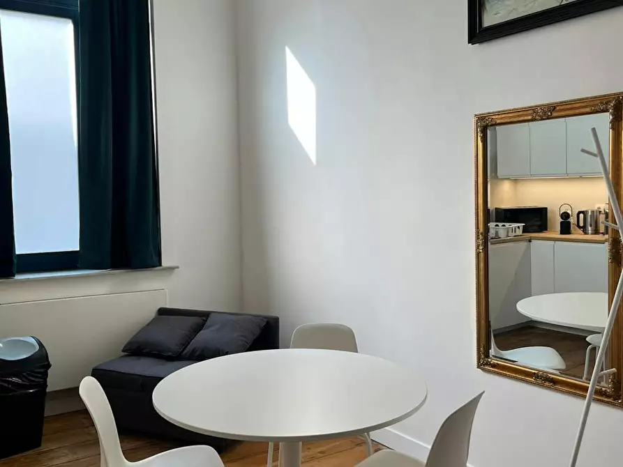 Immagine 3 di Appartamento in affitto  in Rue du Luxembourg a Ixelles