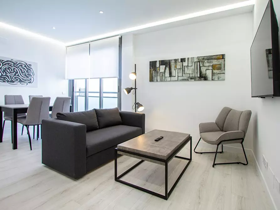 Immagine 2 di Appartamento in affitto  in Calle de San Hermenegildo a Madrid