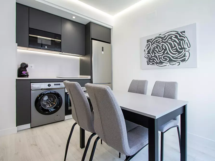 Immagine 4 di Appartamento in affitto  in Calle de San Hermenegildo a Madrid