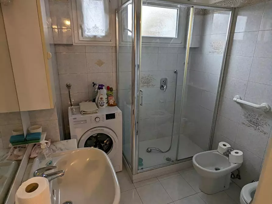 Immagine 6 di Camera in affitto  in Via Belgirate a Milano