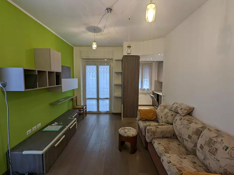 Immagine 4 di Camera in affitto  in Via Belgirate a Milano