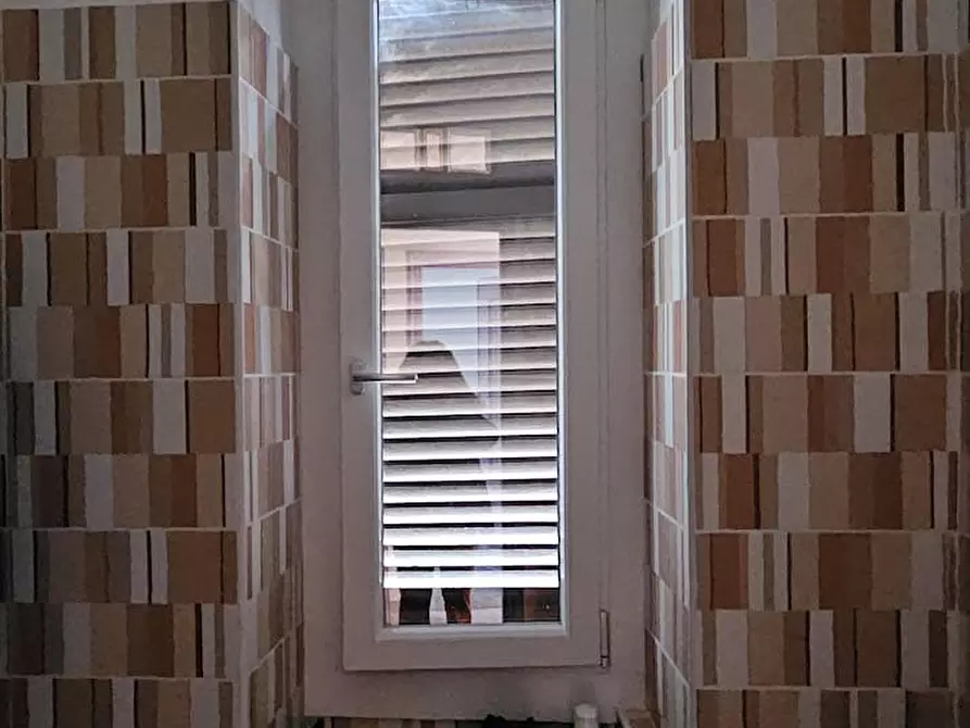 Immagine 10 di Camera in affitto  in Via Villarbasse a Torino