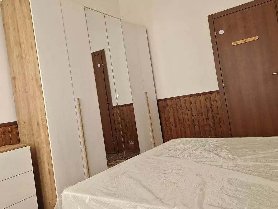 Immagine 5 di Camera in affitto  in Via Taggia a Torino