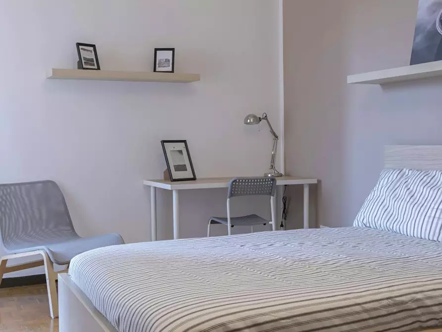 Immagine 5 di Camera in affitto  in Via Orti a Milano