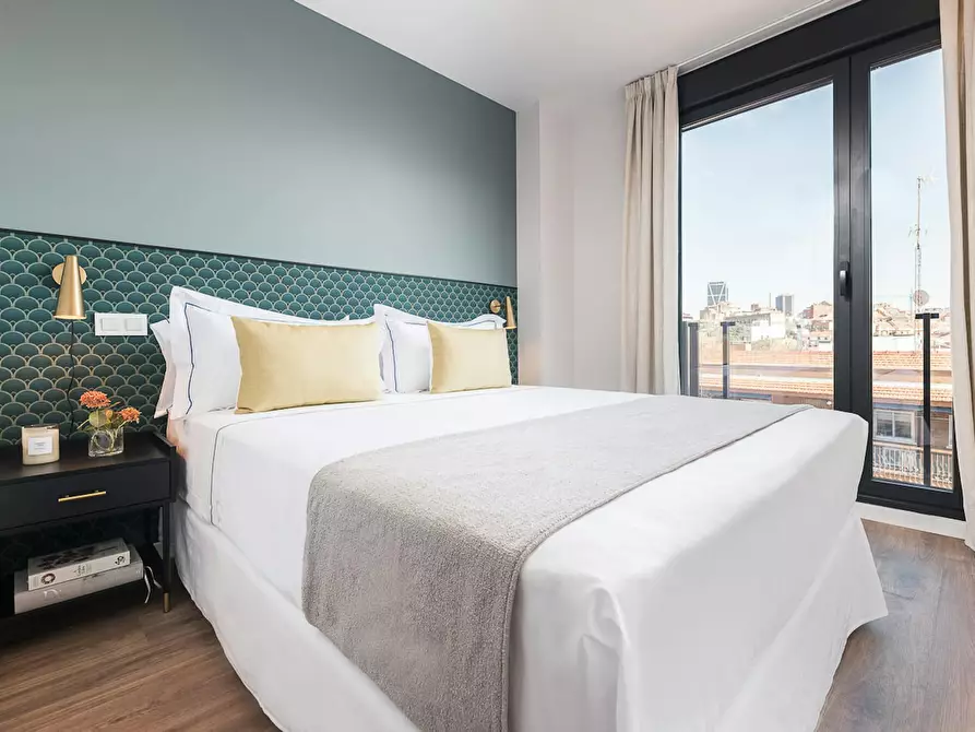 Immagine 6 di Appartamento in affitto  in Calle de la Alfalfa a Madrid