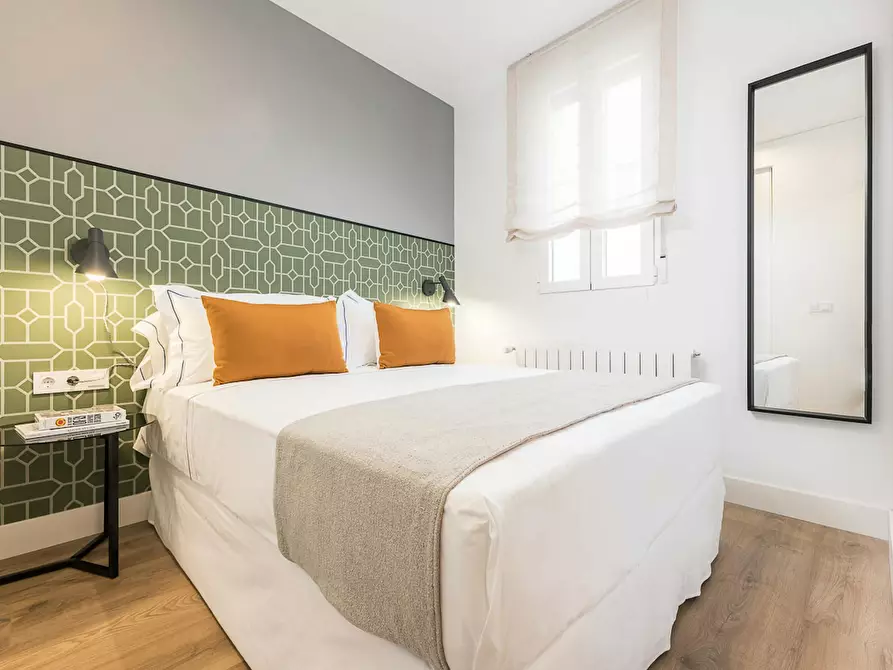 Immagine 6 di Appartamento in affitto  in Calle de Santa Ana a Madrid