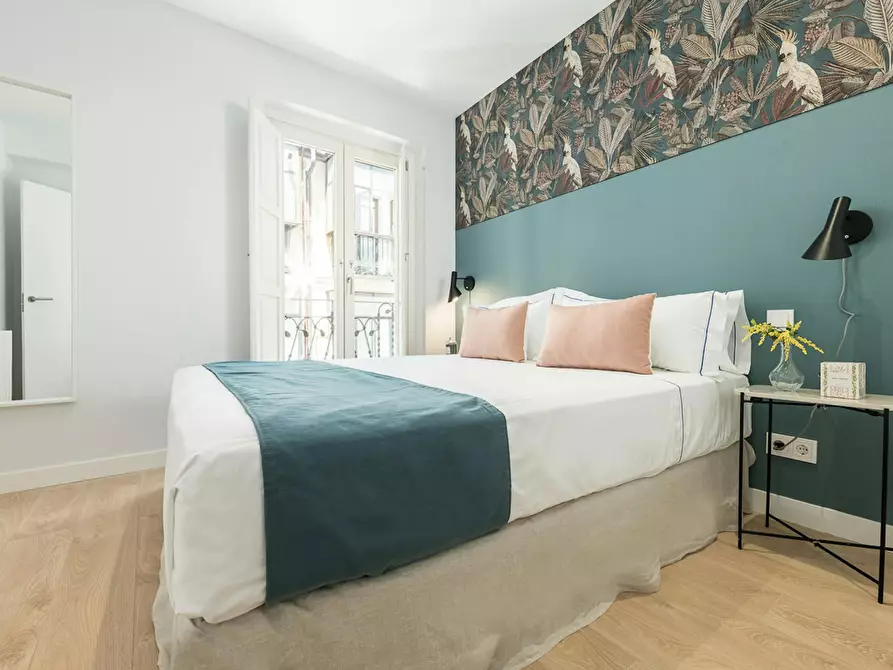 Immagine 8 di Appartamento in affitto  in Calle de San Carlos a Madrid
