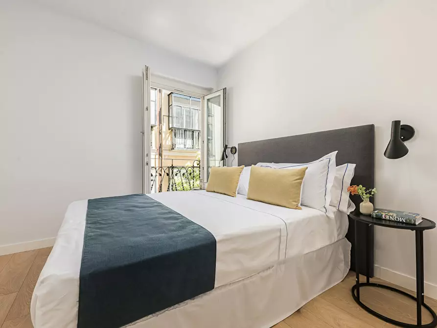 Immagine 7 di Appartamento in affitto  in Calle de San Carlos a Madrid