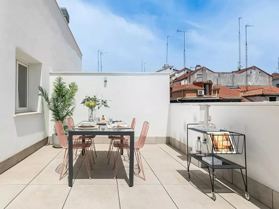 Immagine 7 di Appartamento in affitto  in Calle de San Carlos a Madrid