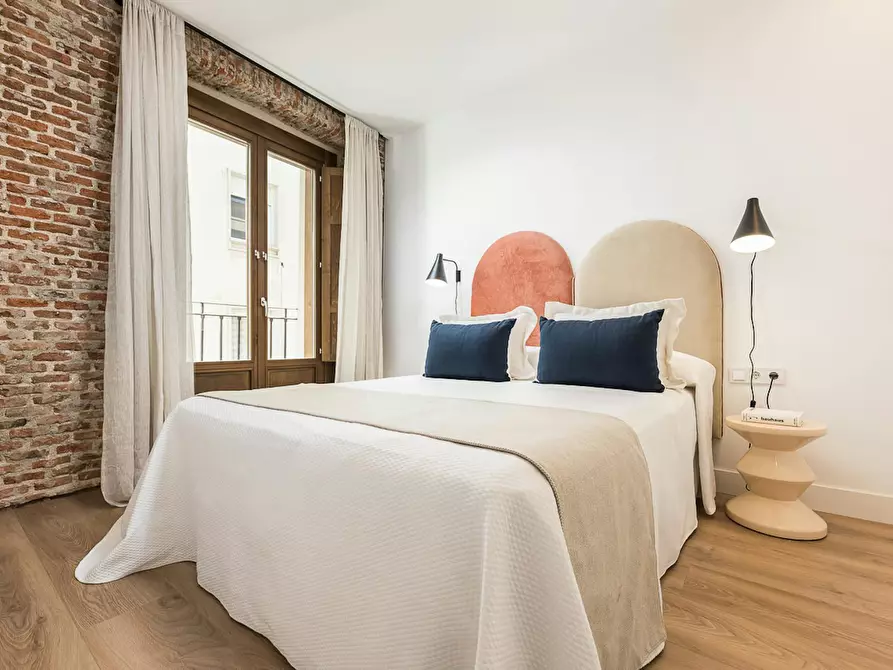 Immagine 7 di Appartamento in affitto  in Calle de Santa Ana a Madrid