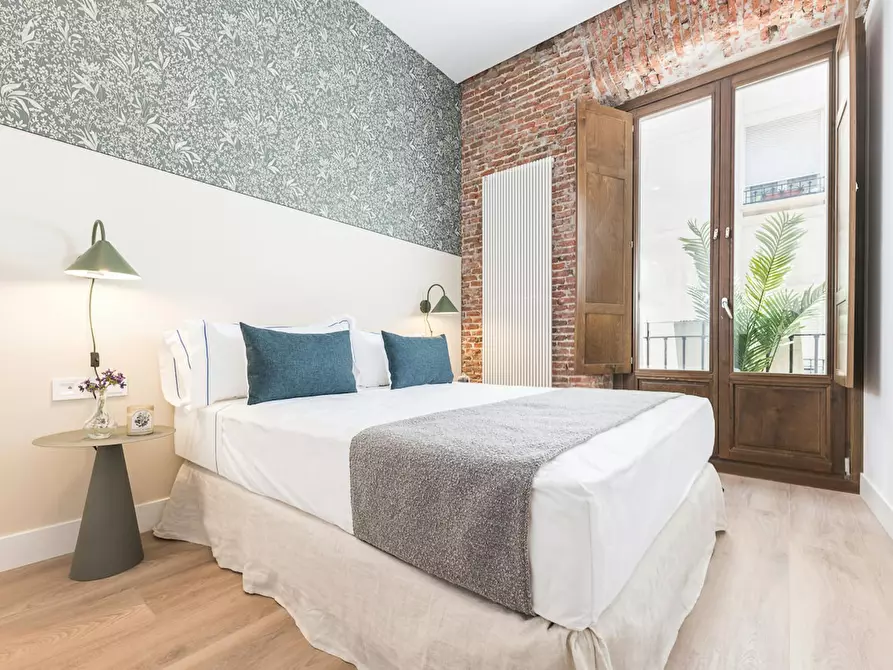 Immagine 6 di Appartamento in affitto  in Calle de Santa Ana a Madrid