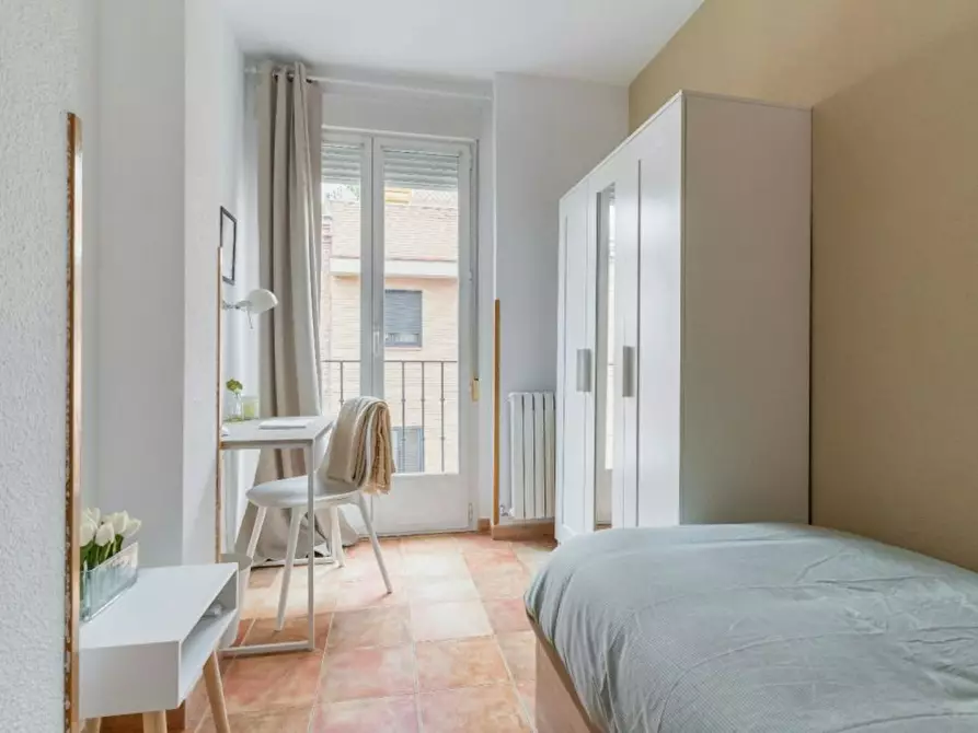 Immagine 3 di Camera in affitto  in Calle de Carnicer a Madrid