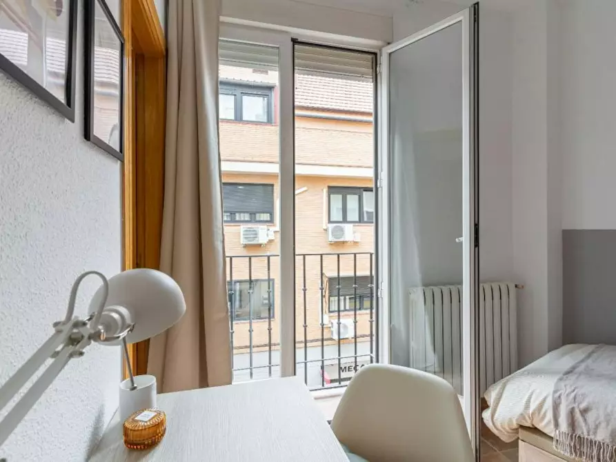 Immagine 6 di Camera in affitto  in Calle de Carnicer a Madrid