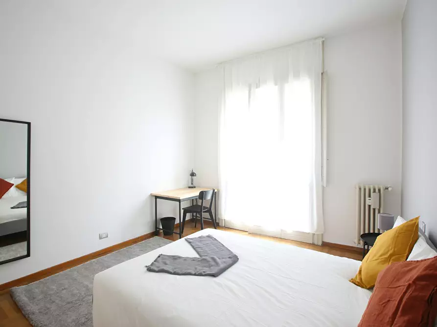 Immagine 2 di Camera in affitto  in Corso San Gottardo a Milano
