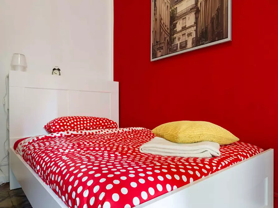 Immagine 5 di Camera in affitto  in Via Gustavo Modena a Milano