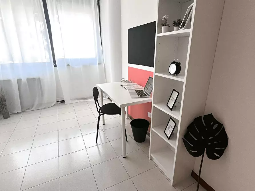 Immagine 7 di Camera in affitto  in Via Valentina Zambra a Trento