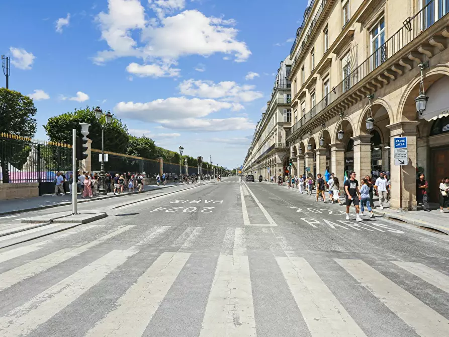 Immagine 1 di Appartamento in affitto  in Rue de Rivoli a Paris