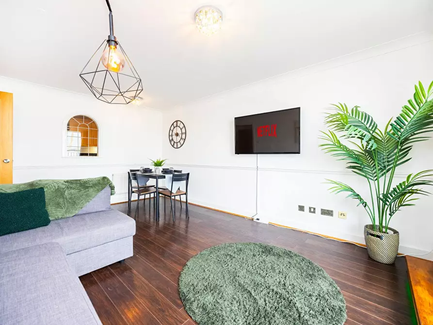 Immagine 7 di Appartamento in affitto  in Newport Avenue a Poplar