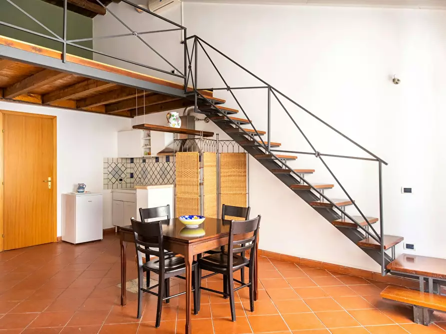 Immagine 2 di Appartamento in affitto  in Via Giovanni Meli a Palermo