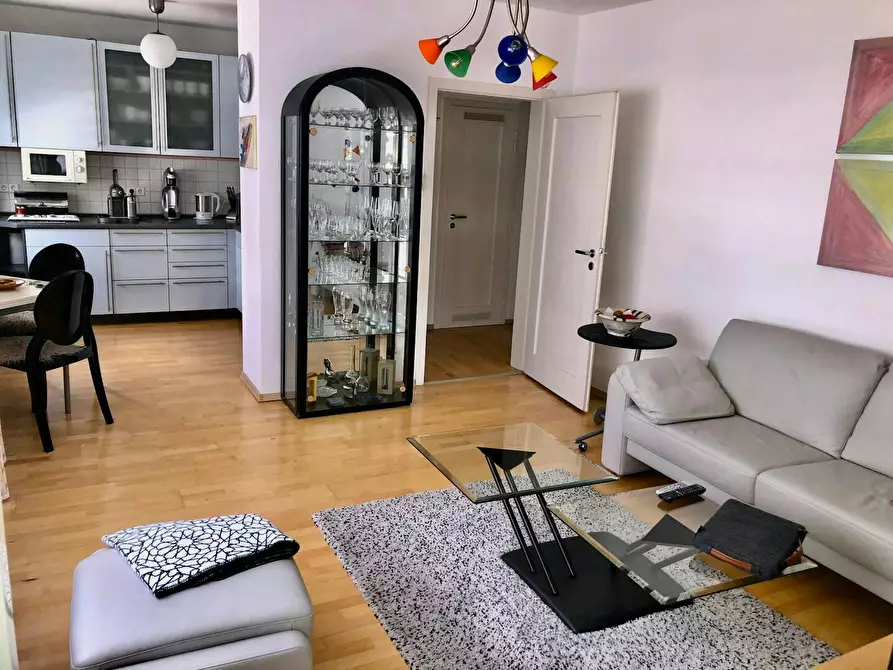 Immagine 5 di Appartamento in affitto  in Goethestraße a Stuttgart Stuttgart-Nord
