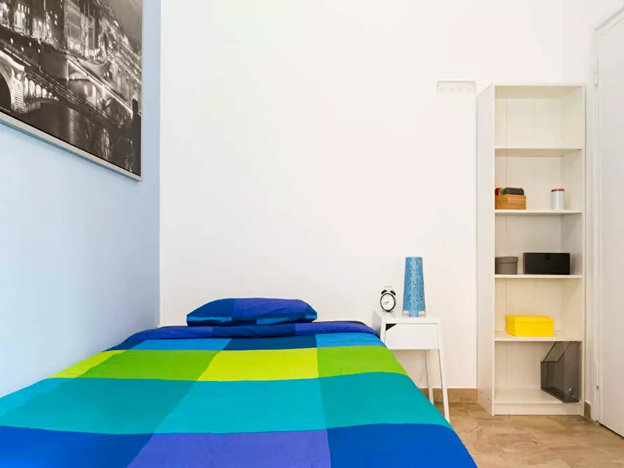 Immagine 2 di Camera in affitto  in Via Tarquinio Prisco a Milano