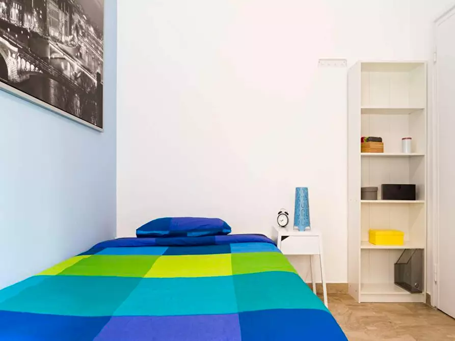 Immagine 2 di Camera in affitto  in Via Tarquinio Prisco a Milano