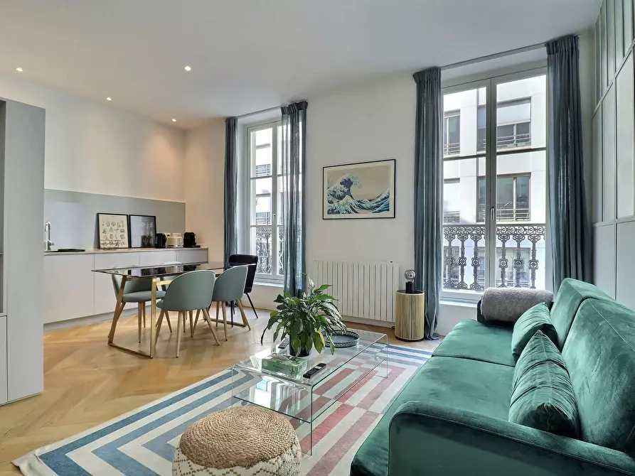 Immagine 7 di Appartamento in affitto  in Rue de Provence a Paris