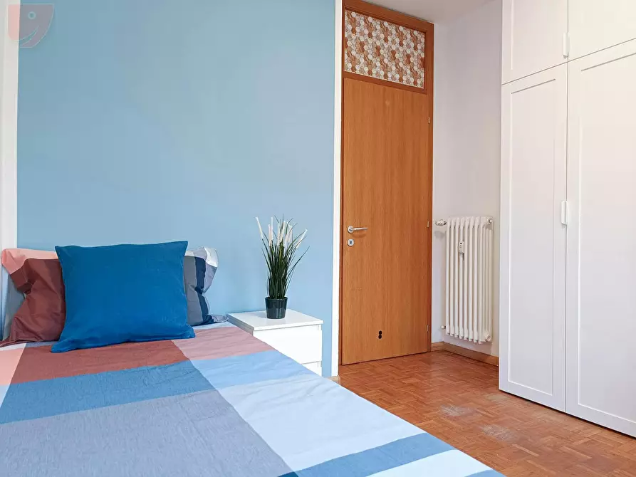 Immagine 1 di Camera in affitto  in Via San Vito a Trento