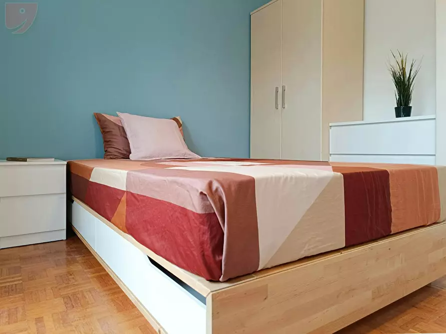 Immagine 3 di Camera in affitto  in Via San Vito a Trento