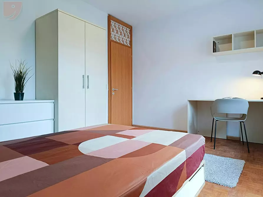 Immagine 8 di Camera in affitto  in Via San Vito a Trento