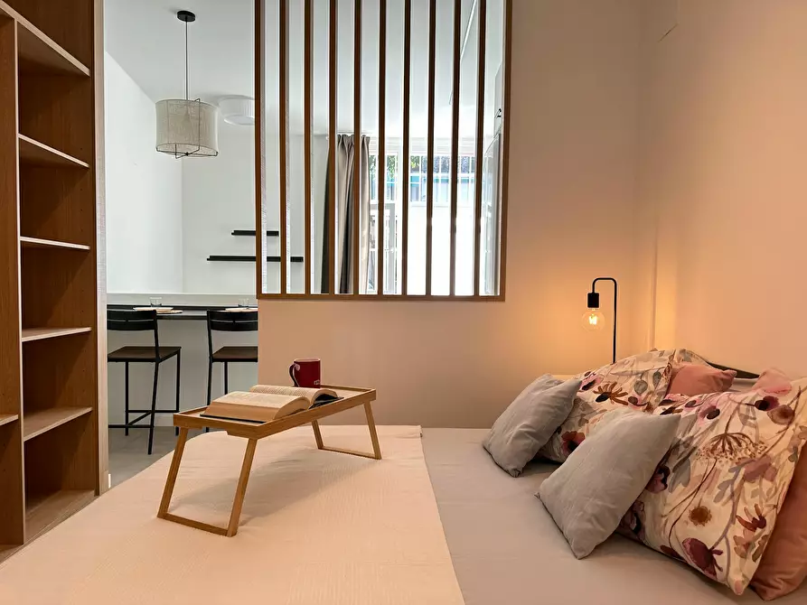Immagine 7 di Appartamento in affitto  in Calle de las Higueras a Madrid