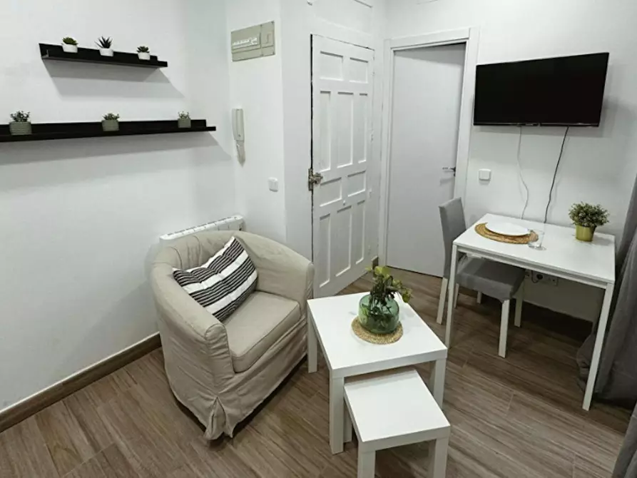 Immagine 2 di Appartamento in affitto  in Paseo de las Delicias a Madrid