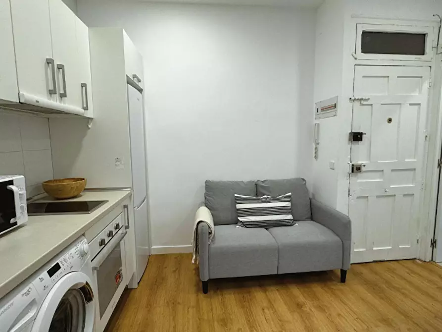 Immagine 5 di Appartamento in affitto  in Paseo de las Delicias a Madrid