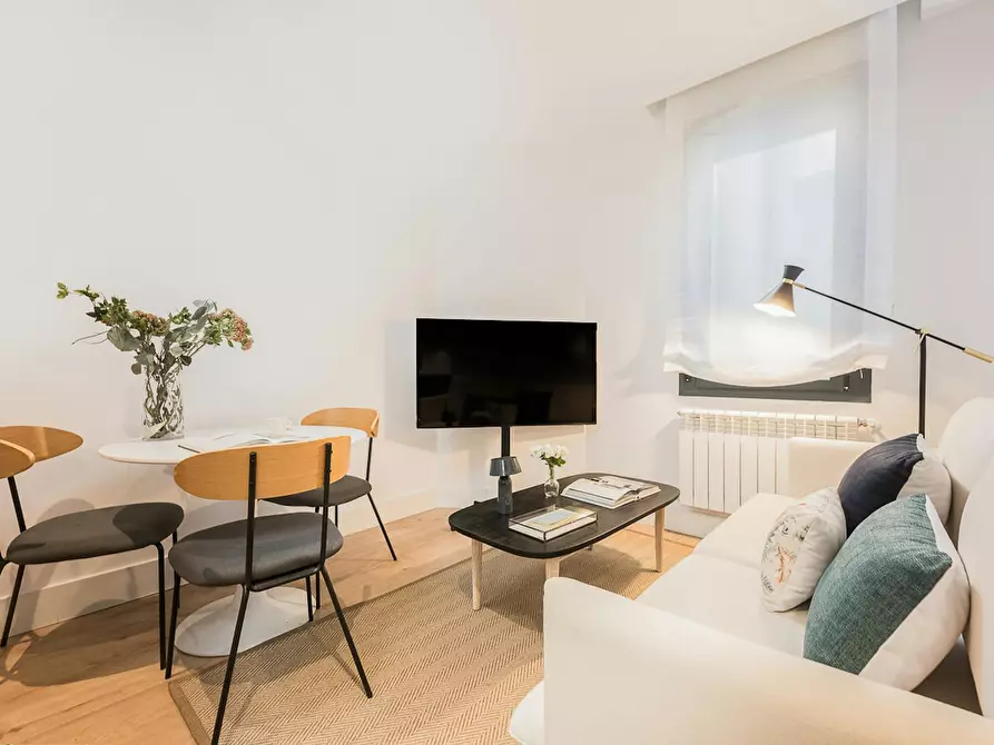 Immagine 3 di Appartamento in affitto  in Calle Doctor Castelo a Madrid