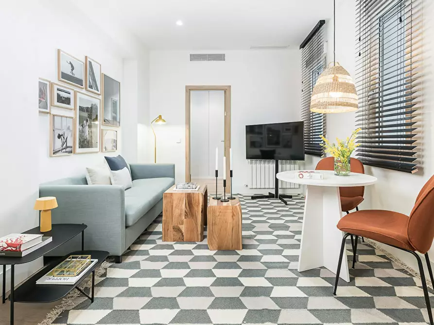 Immagine 2 di Appartamento in affitto  in Calle Doctor Castelo a Madrid