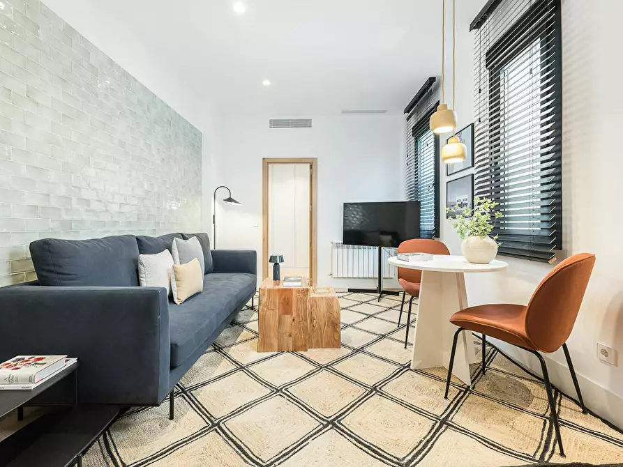 Immagine 2 di Appartamento in affitto  in Calle Doctor Castelo a Madrid