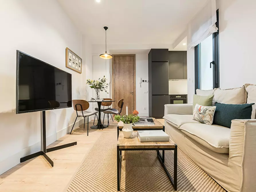 Immagine 4 di Appartamento in affitto  in Calle Doctor Castelo a Madrid