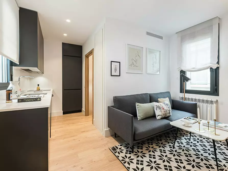 Immagine 5 di Appartamento in affitto  in Calle Doctor Castelo a Madrid