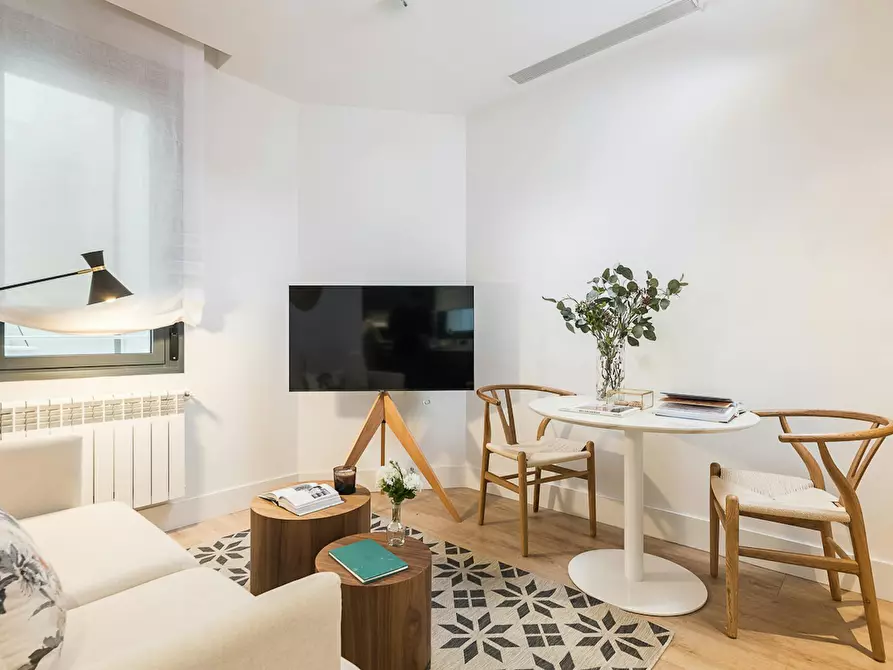 Immagine 4 di Appartamento in affitto  in Calle Doctor Castelo a Madrid